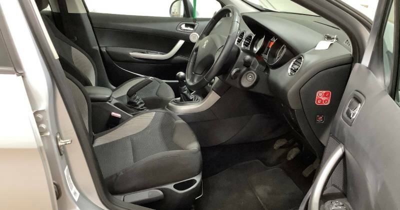 Peugeot 308 1.6 Vti Access Euro 5 Black #7