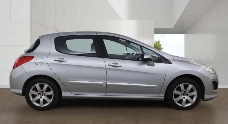 Peugeot 308 1.6 Hdi 92 Active Silver #5