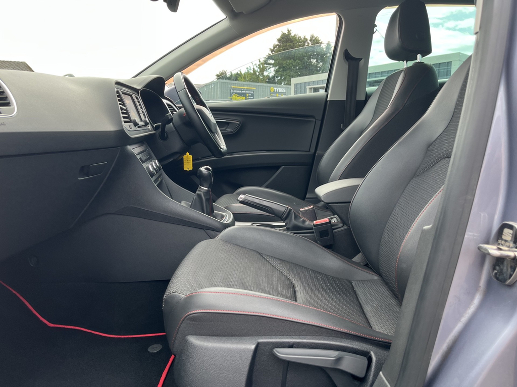 Seat Leon 1.6 Tdi Se Sport Tourer Euro 6 Ss White #15
