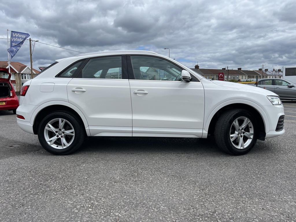 Audi Q3 Tfsi Sport White #3
