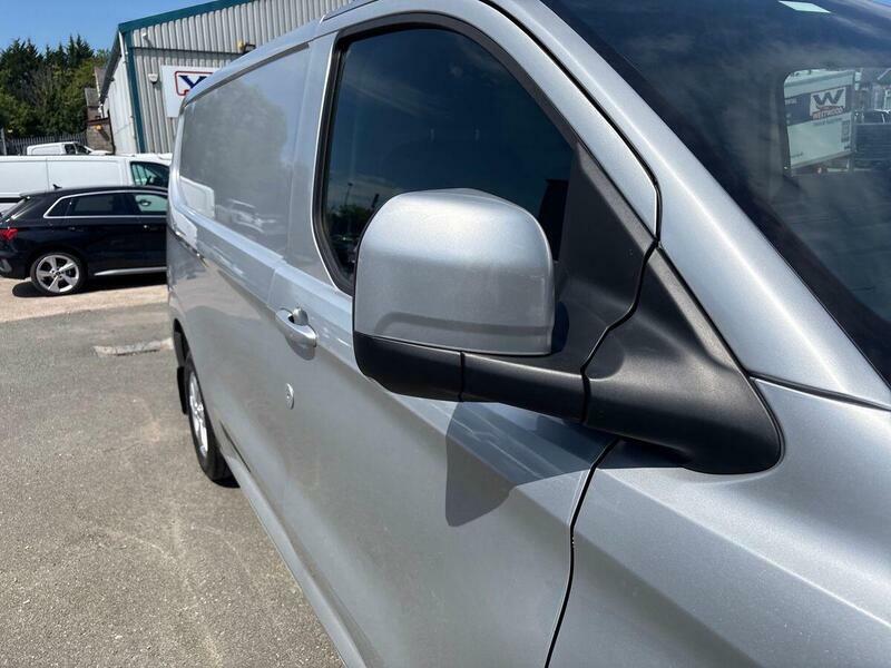 Ford Transit Custom 320 Swb Limited 65Kwh 100Kw 136Ps Silver #28