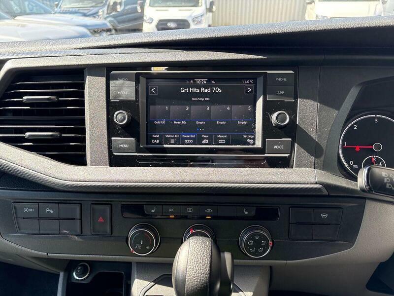Volkswagen Transporter 2.0 Tdi 150 Highline Van Dsg Grey #17
