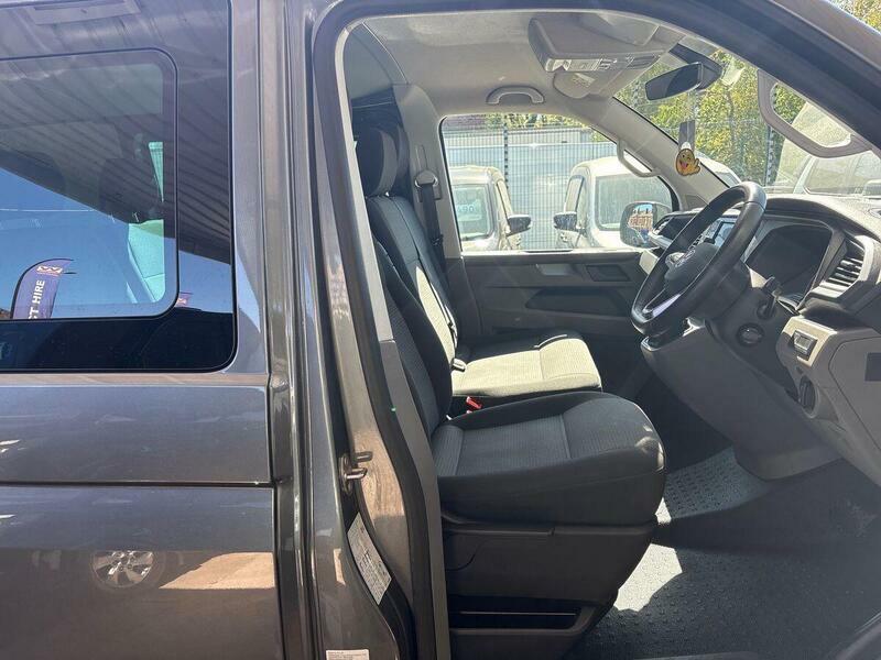 Volkswagen Transporter 2.0 Tdi 150 Highline Van Dsg Grey #42
