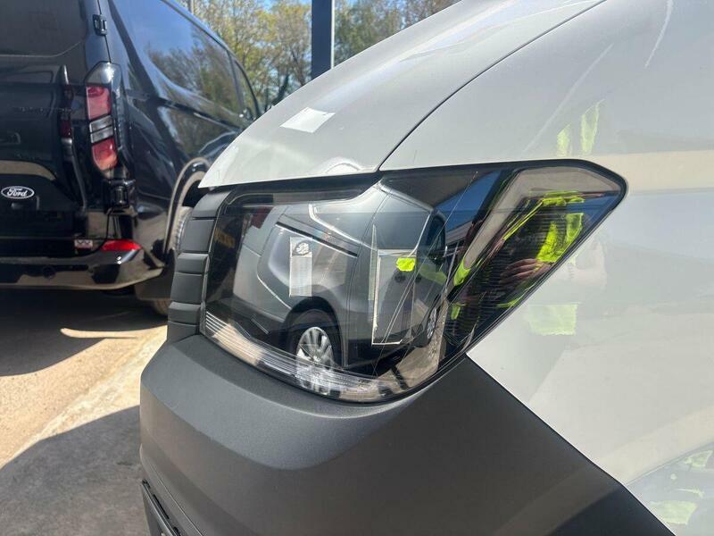 Volkswagen Crafter Crafter 2.0 Tdi 140Ps Commerce Plus High Roof Van White #27