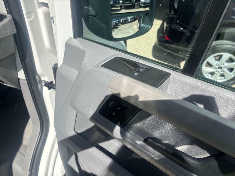 Volkswagen Crafter Crafter 2.0 Tdi 140Ps Commerce Plus High Roof Van White #39