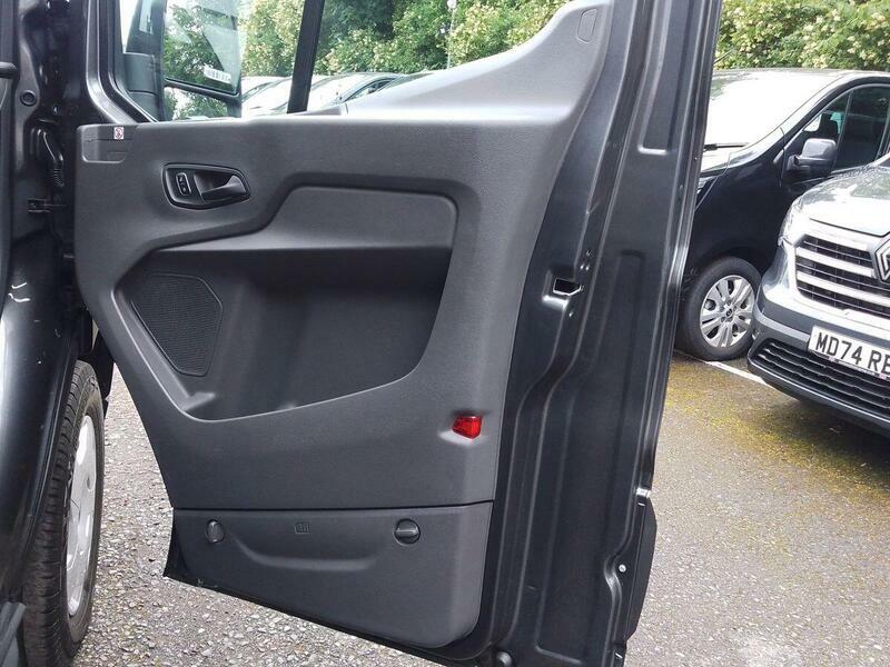 Ford Transit Custom 320 Swb Limited 65Kwh 100Kw 136Ps Blue #20