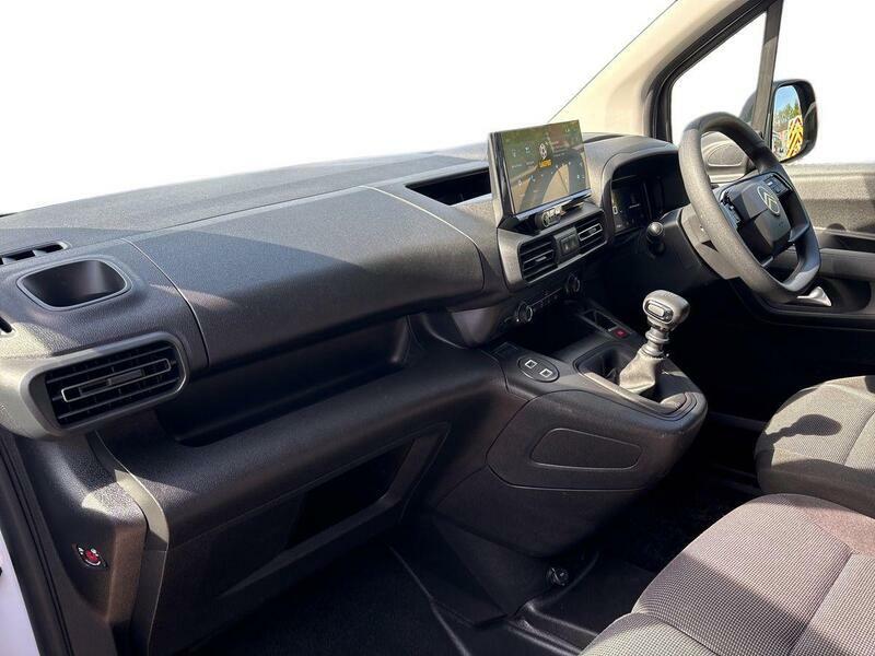 Citroen Berlingo 1.5Bhdi 130Hp Driver Black #10