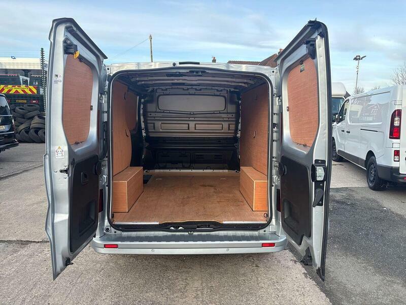 Renault Trafic Ll30 Blue Dci 170 Extra Sportsafety Crew Van Edc Black #44
