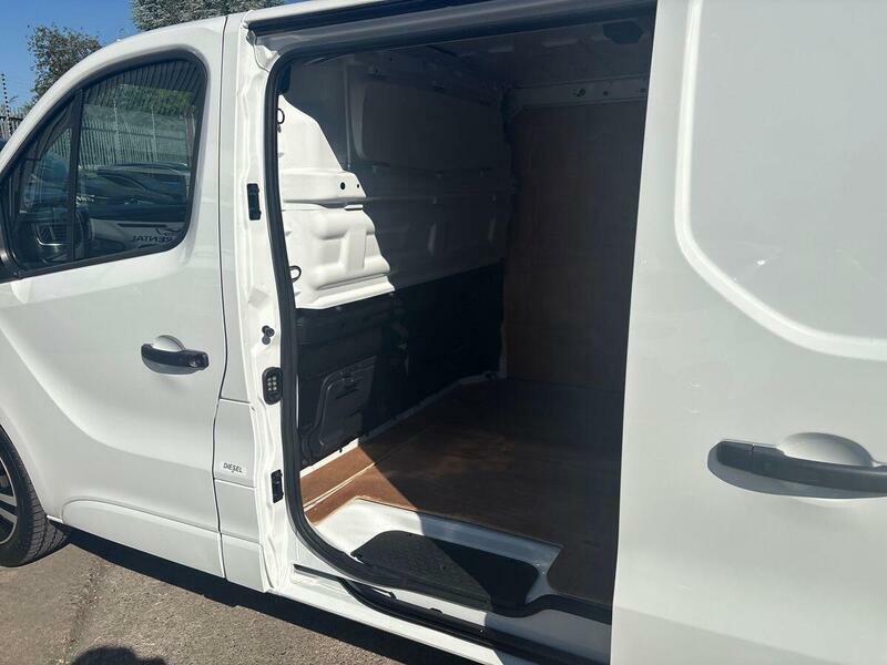 Renault Trafic All New Trafic Van Business Lh30 2.0 Dci 150 Stop Grey #19