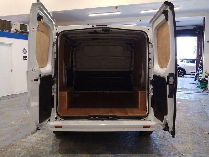 Renault Trafic All New Trafic Van Business Lh30 2.0 Dci 150 Stop Grey #104