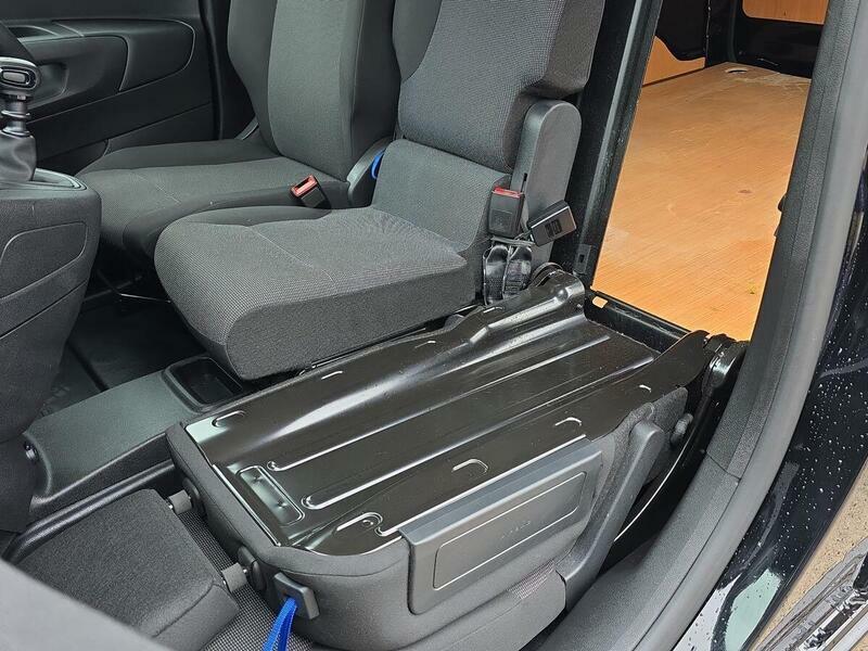 Citroen Berlingo 1.5 Bluehdi 100 Plus XL 7 Seatwav White #19