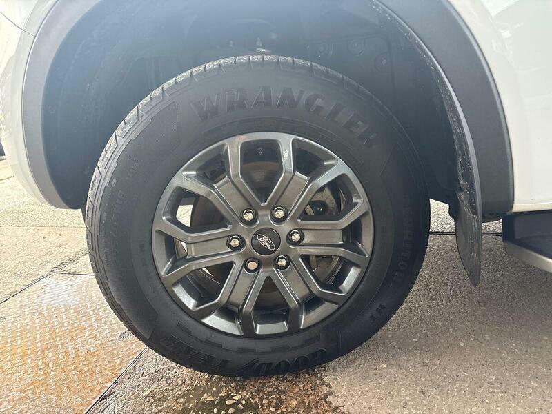 Ford Ranger Wildtrak 2.0 205Ps - No Vat Red #69