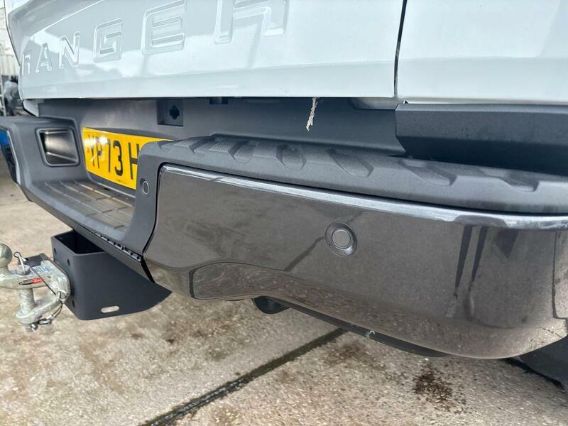 Ford Ranger Wildtrak 2.0 205Ps - No Vat Red #82