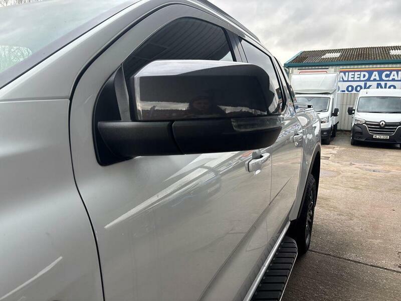 Ford Ranger Wildtrak 2.0 205Ps - No Vat Red #72