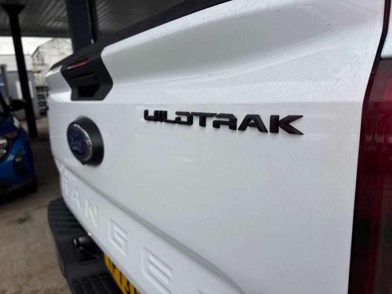 Ford Ranger Wildtrak 2.0 205Ps - No Vat Red #64