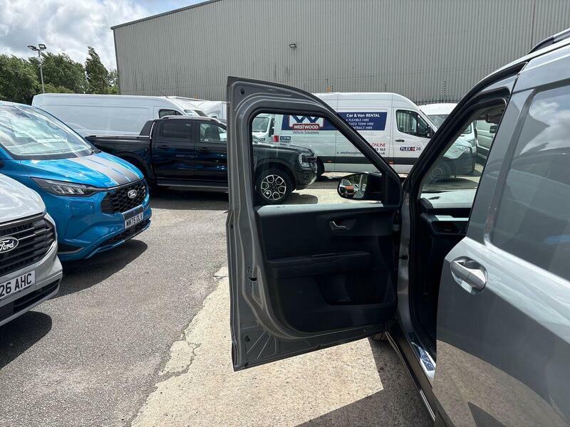 Ford Transit Courier Limited Van 43Kwh Drive 136Ps Fwd 1 Speed Blue #23