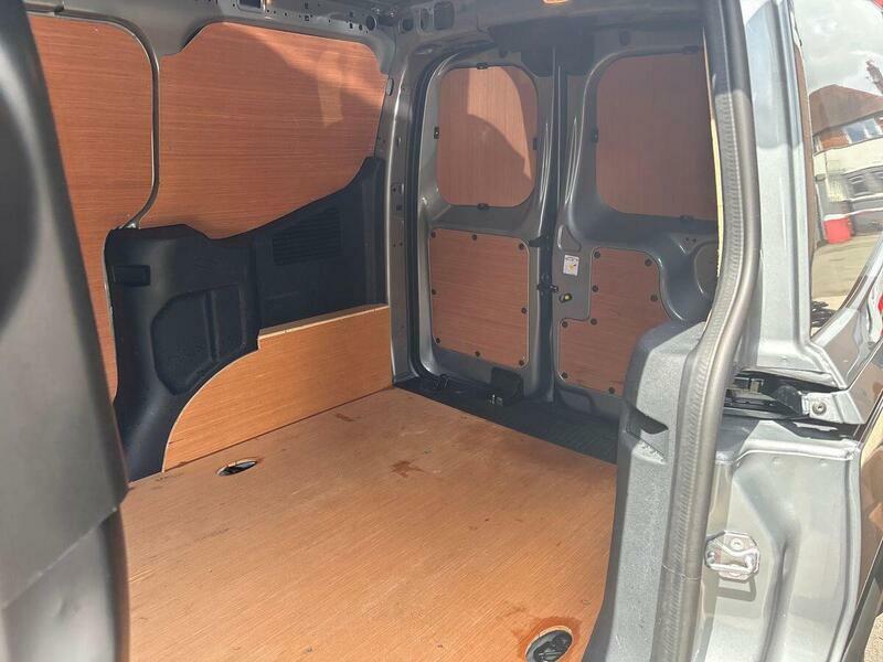 Ford Transit Courier Limited Van 43Kwh Drive 136Ps Fwd 1 Speed Blue #29
