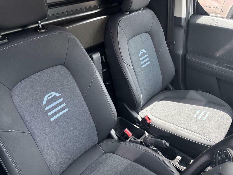 Ford Transit Courier Limited Van 43Kwh Drive 136Ps Fwd 1 Speed Blue #59
