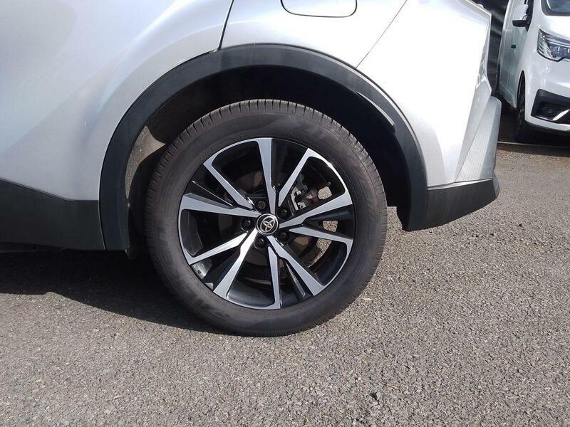Toyota C-Hr 1.8 Vvt-h Excel Cvt Euro 6 Ss Purple #22