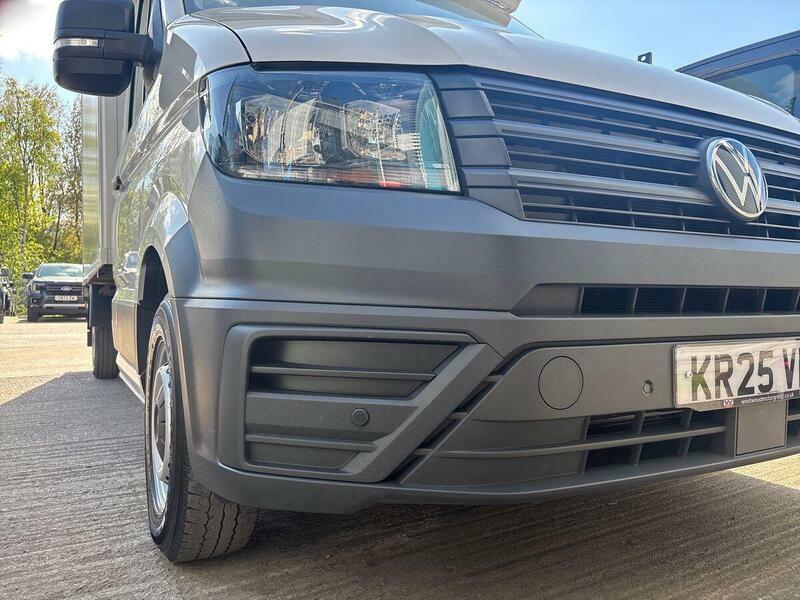 Volkswagen Crafter Volkswagen Crafter Cr35 Mwb Fwd 2.0 Tdi 140 Silver #14