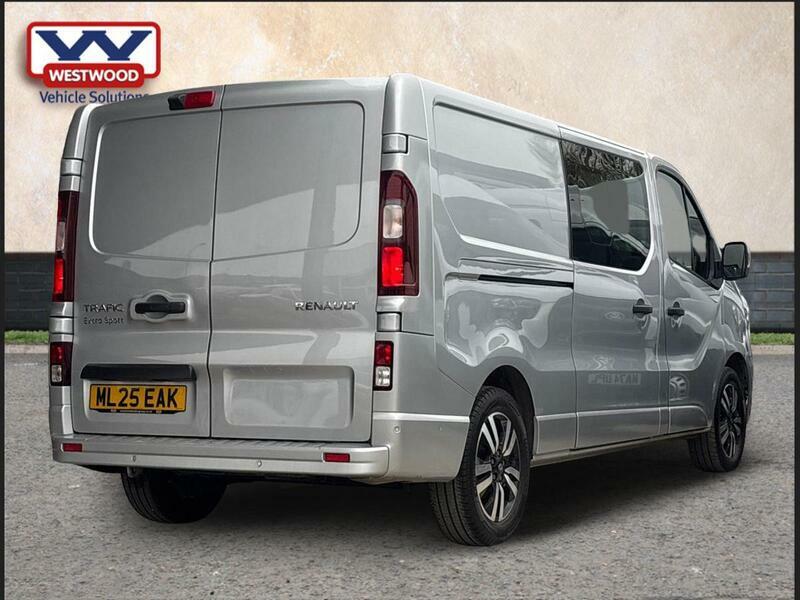 Renault Trafic 2.0 Dci Blue Ll30 Extra Sport Crew Van Edc L2 H1 E  #3