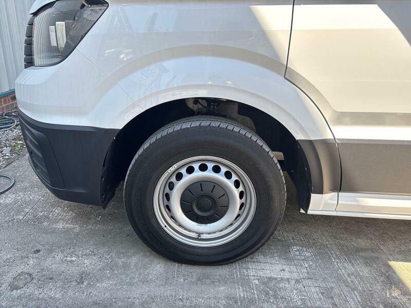 Volkswagen Crafter Volkswagen Crafter Cr35 Lwb Fwd 2.0 Tdi 140 Grey #76