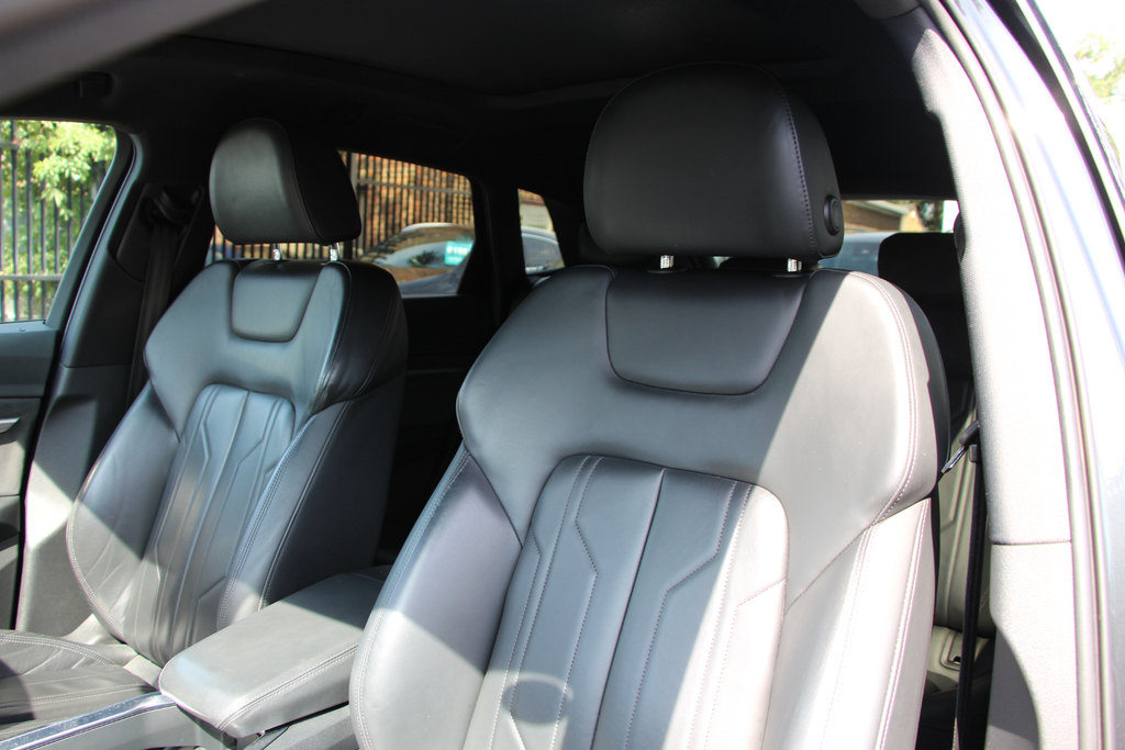 Audi E-tron 55 Quattro Launch Edition 95Kwh 408 20, Fsh, F Grey #5