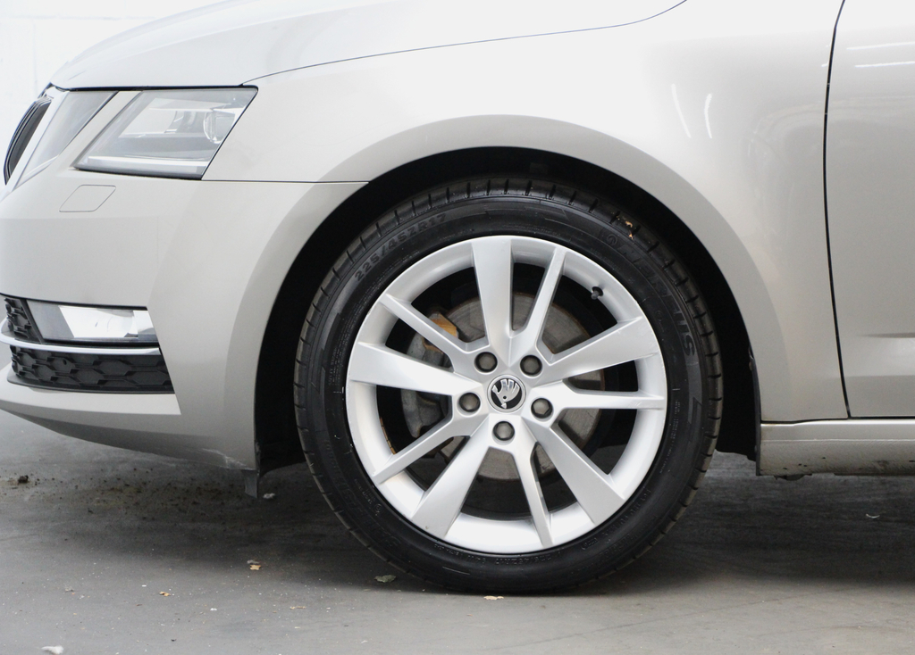 Skoda Octavia 1.4 Tsi Se L Estate Dsg Euro 6 Ss 1 WR67FBF #2