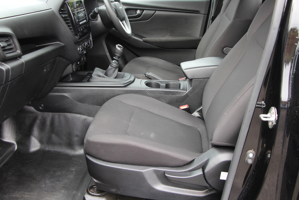 Isuzu D-Max Td Utility Single Cab 4Wd 164 Any Vehicle In P YC72LRA #4