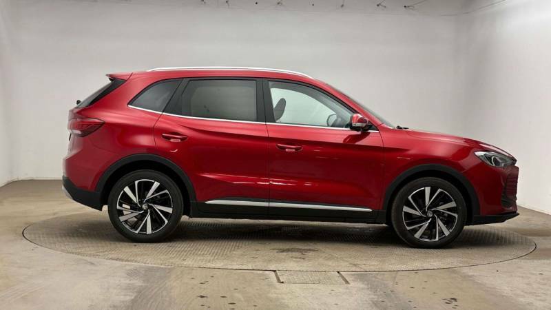 MG ZS 1.5 Hybrid Trophy Red #2