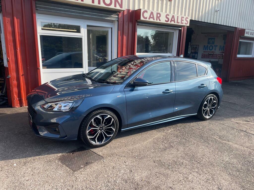 Ford Focus St-line X Blue
