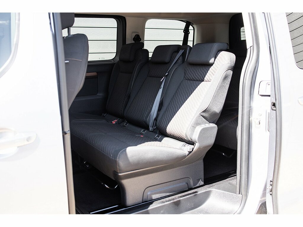 Toyota Proace Verso 1.5D Shuttle Medium Mpv Mwb Euro 6 Ss 9 Se White #31