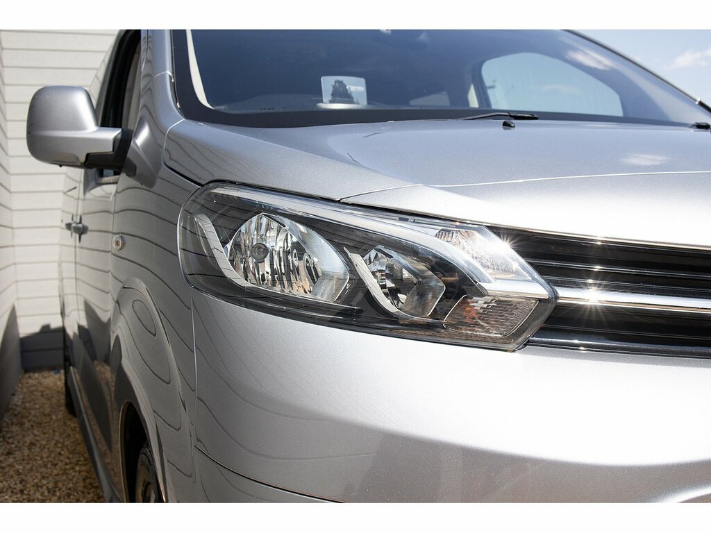Toyota Proace Verso 1.5D Shuttle Medium Mpv Mwb Euro 6 Ss 9 Se White #35