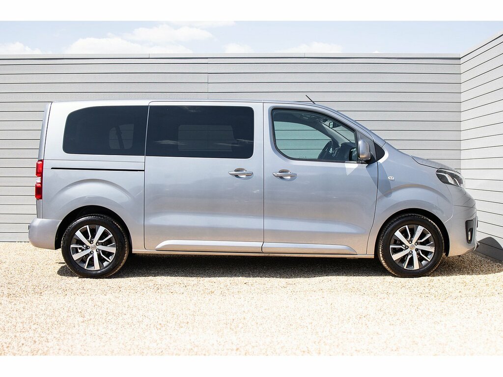 Toyota Proace Verso 1.5D Shuttle Medium Mpv Mwb Euro 6 Ss 9 Se White #7