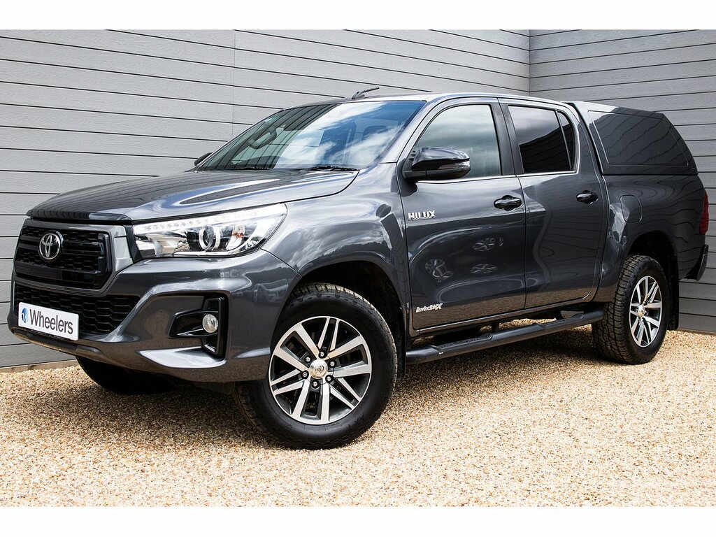 Toyota HILUX D-4d Invincible X Grey