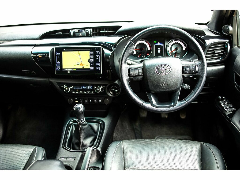 Toyota HILUX D-4d Invincible X FD69ODH Grey #2