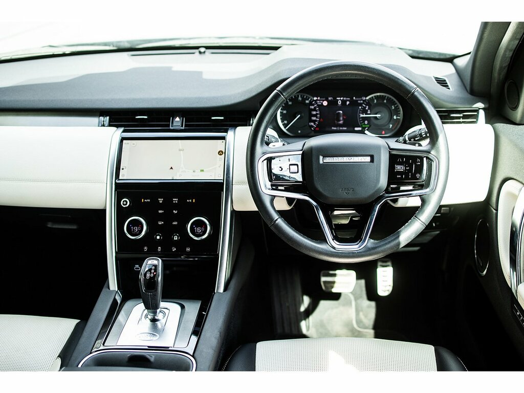 Land Rover Discovery Sport P300e R-dynamic Se HK23PKD Black #2