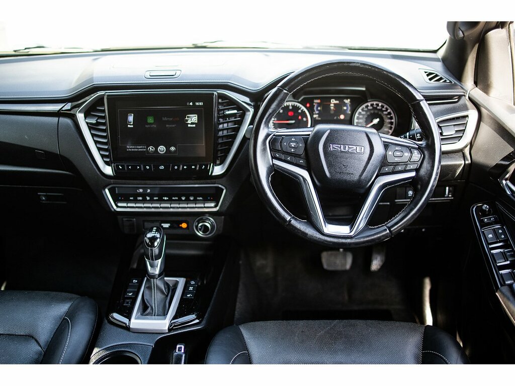 Isuzu D-Max Td V-cross Grey #2