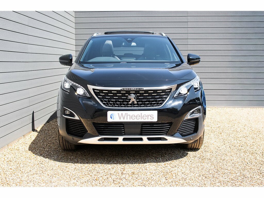 Peugeot 3008 Puretech Gt Line Premium Black #4