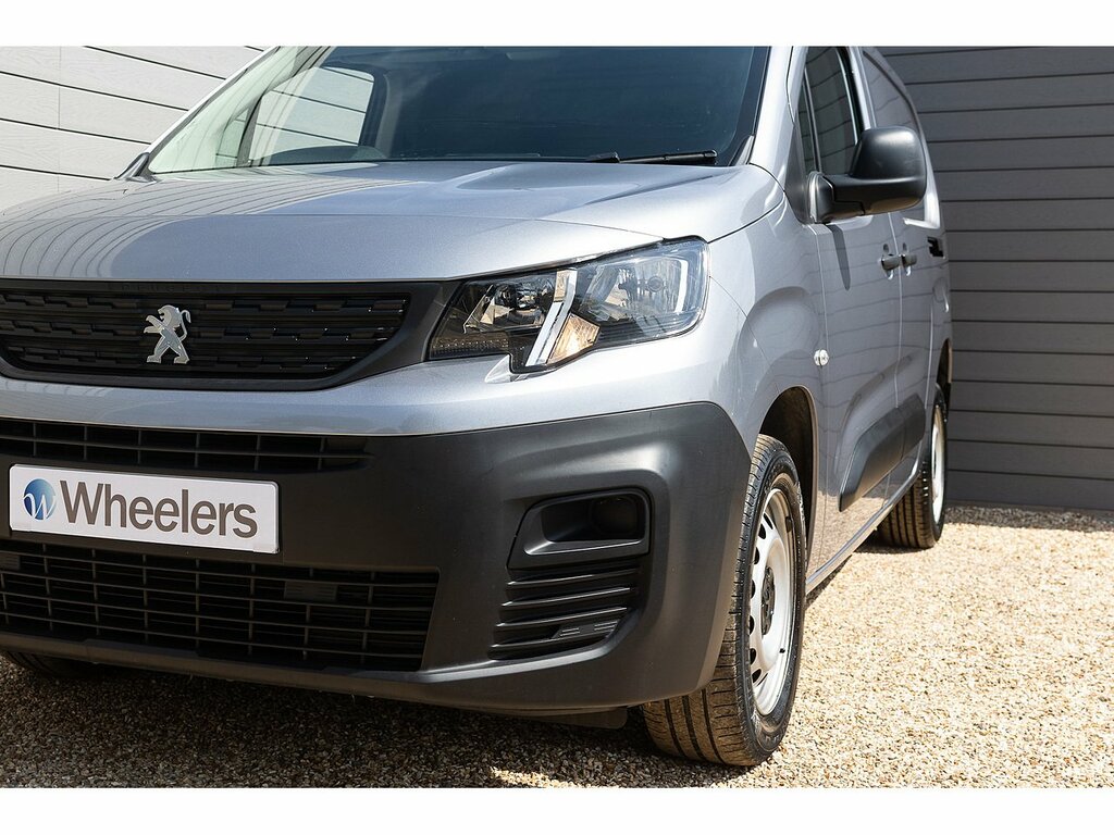 Peugeot Partner 1.5 Bluehdi 950 Asphalt Long Panel Van 6Dr White #31