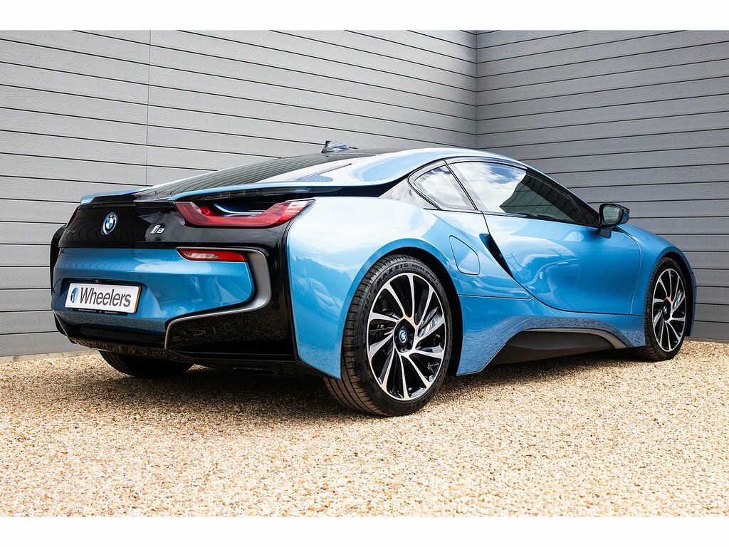 BMW i8 Coupe Blue #3