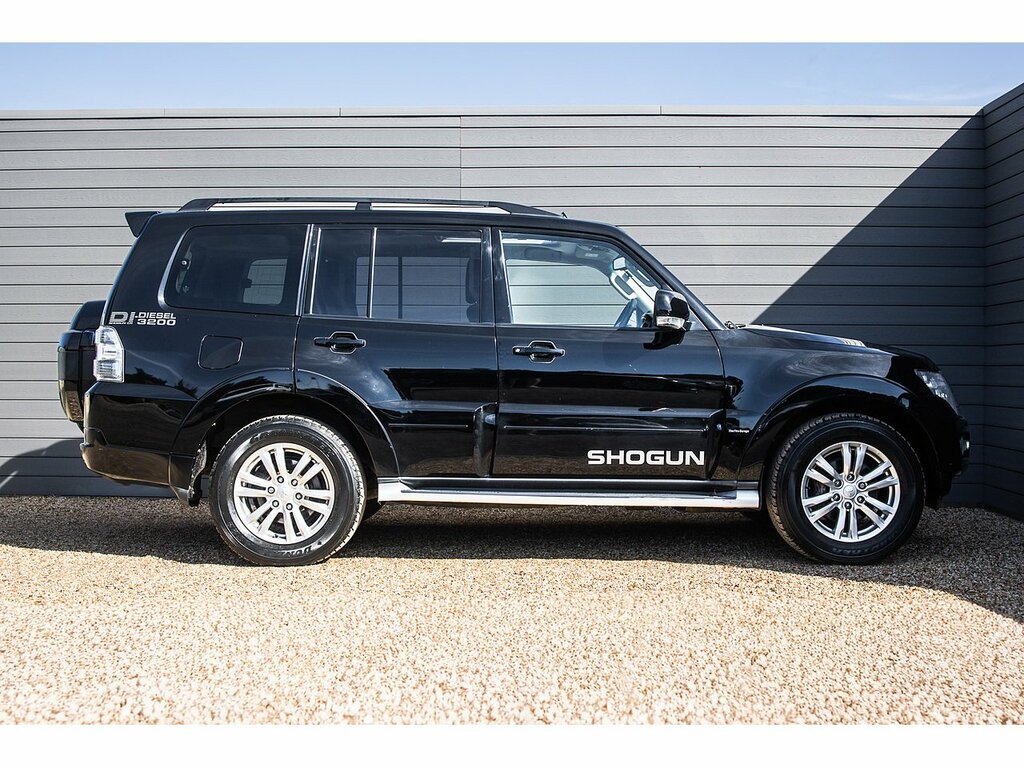 Mitsubishi Shogun Di-dc Sg3 Black #6