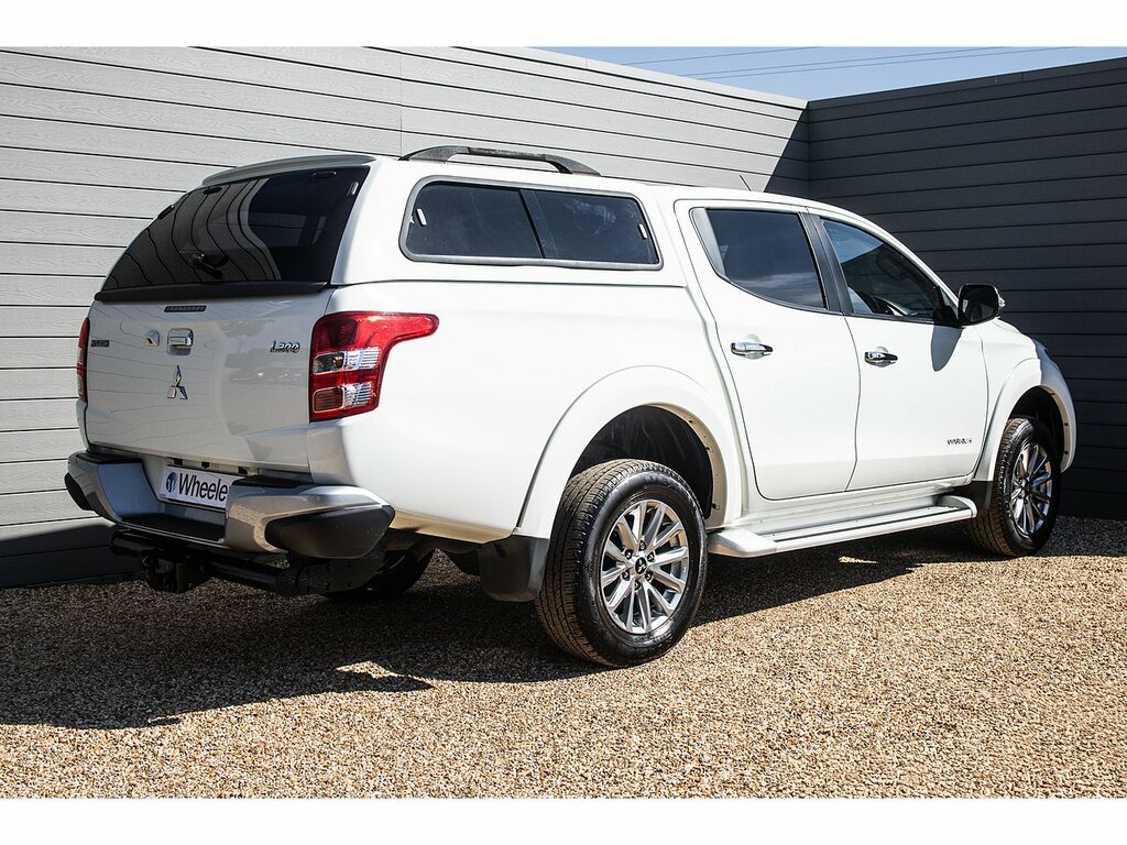 Mitsubishi L200 Di-d Dc Warrior White #3