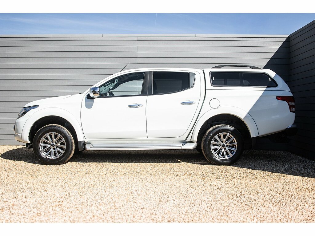 Mitsubishi L200 Di-d Dc Warrior White #5