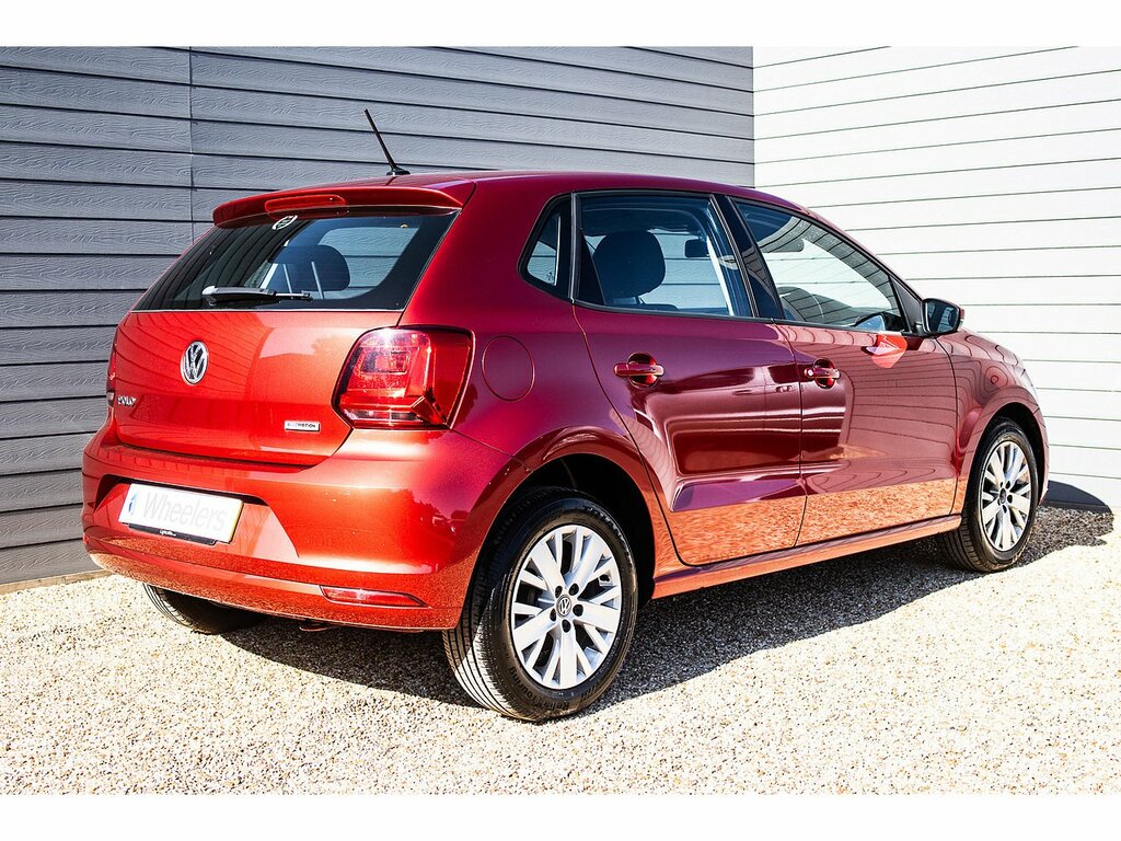 Volkswagen Polo Bluemotion Tech Se Red #3
