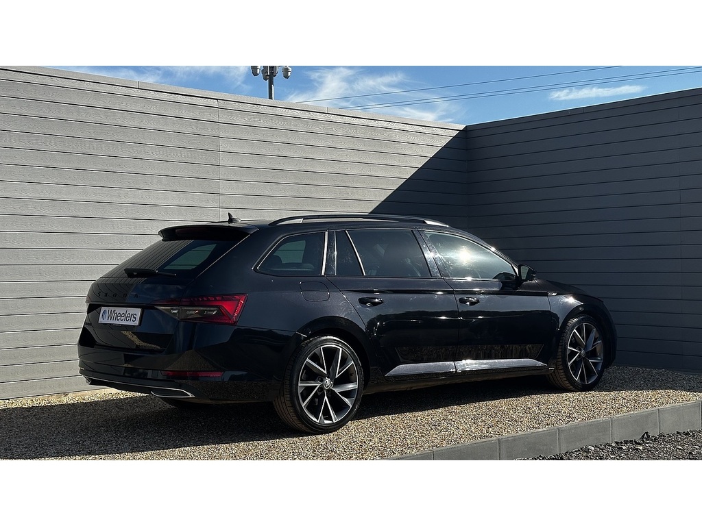 Skoda Superb Tdi Sportline Plus Black #4