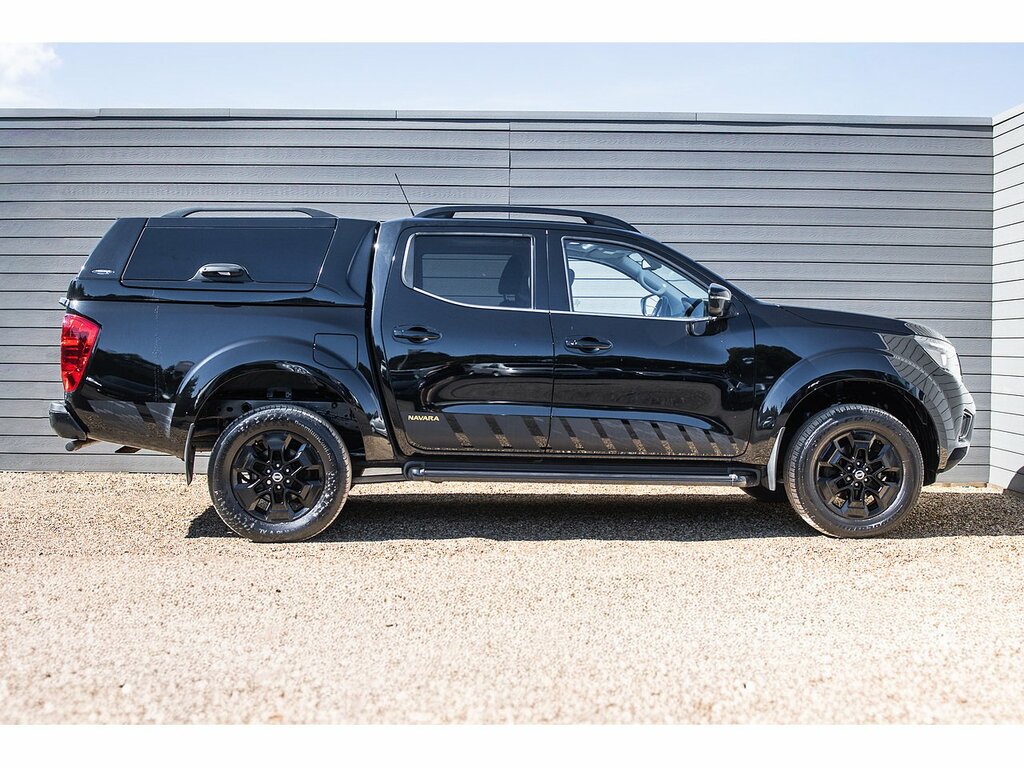 Nissan Navara Dci N-guard Black #6
