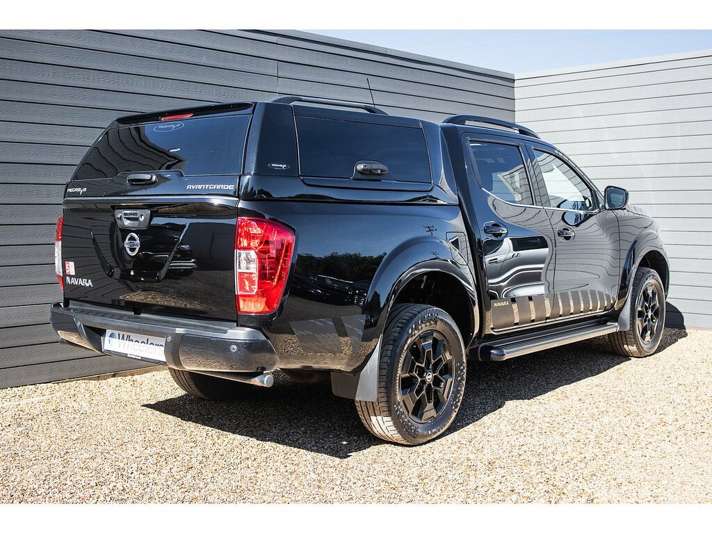 Nissan Navara Dci N-guard Black #3