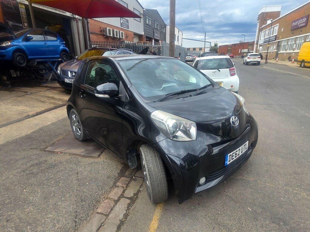 Toyota IQ 1.0 Vvt-i 2 Multidrive Euro 5 Black #2