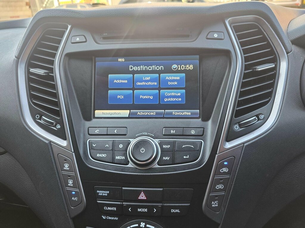 Hyundai Santa Fe 2.2 Crdi Blue Drive Premium Se 4Wd Euro 6 S Black #32